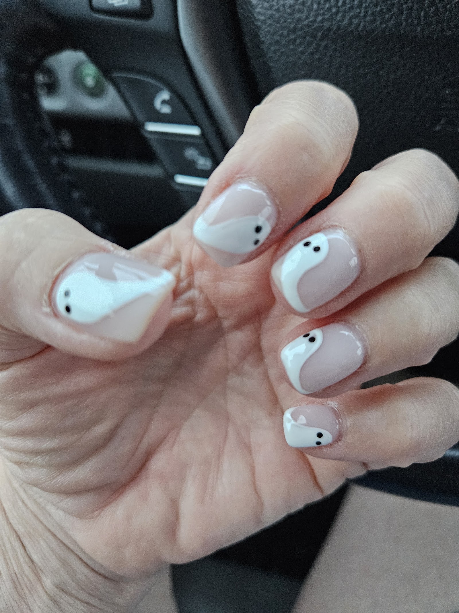 Glamour Nail Bar nail photo 5